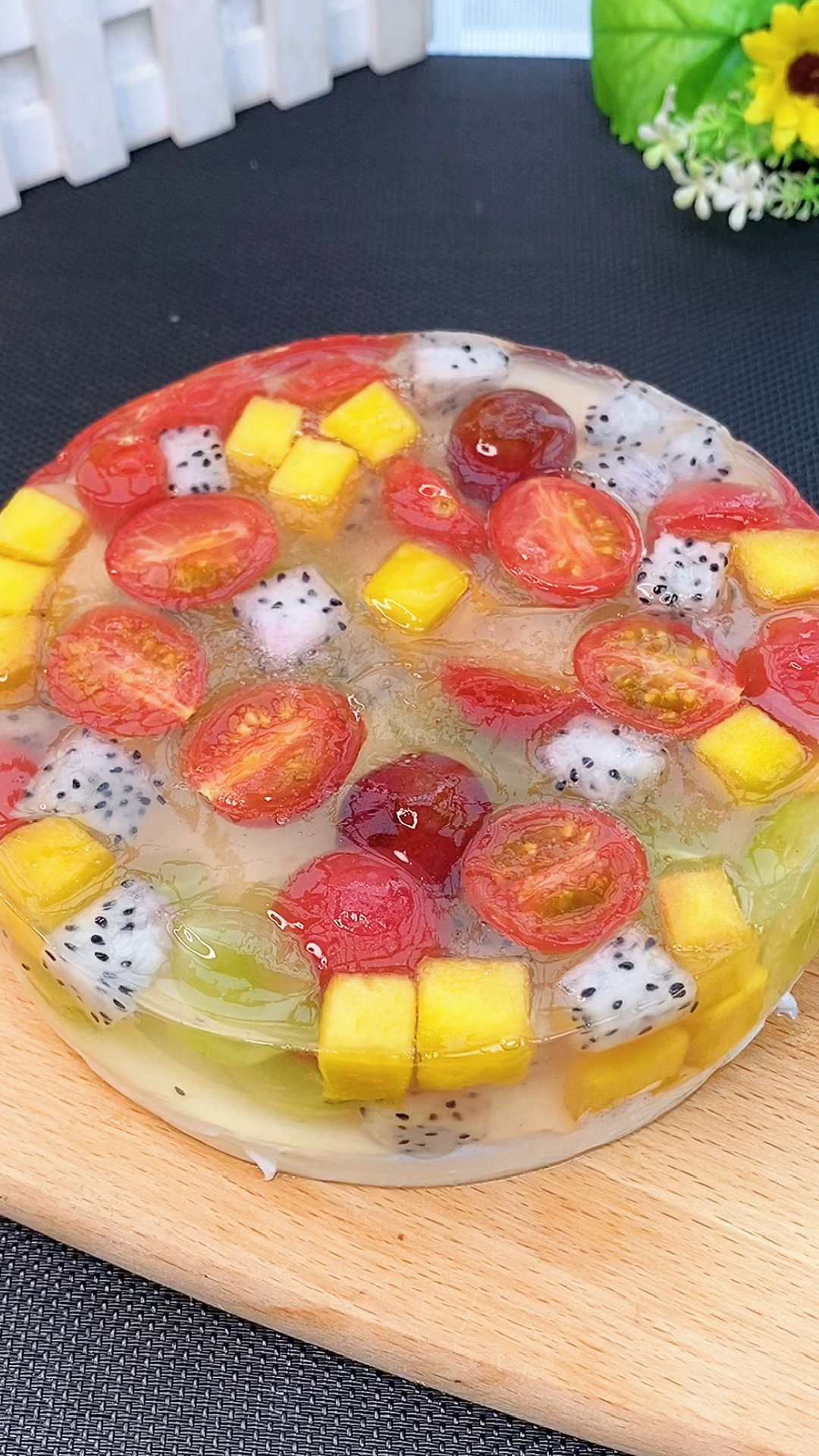 孩子生日花十块钱做了一个果冻蛋糕,再也不用买几百块钱的生日蛋糕了