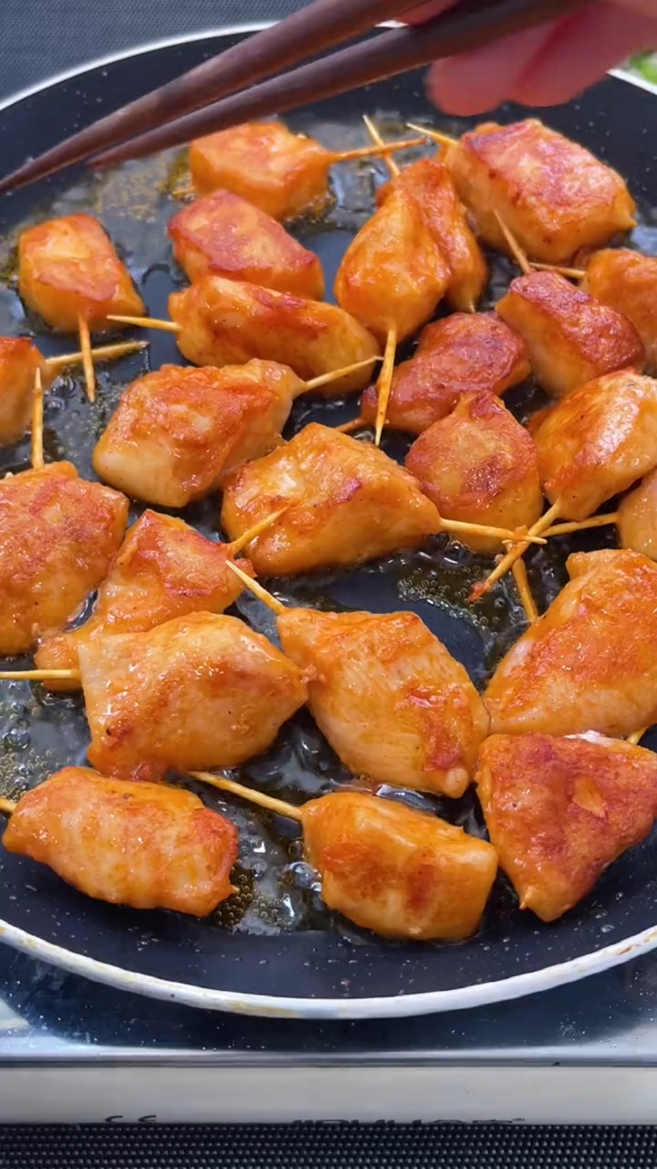 #看8菜有食欲#小朋友都爱吃的牙签肉是这样做的