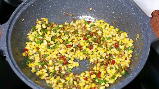 #美食#玉米粒炒肉沫