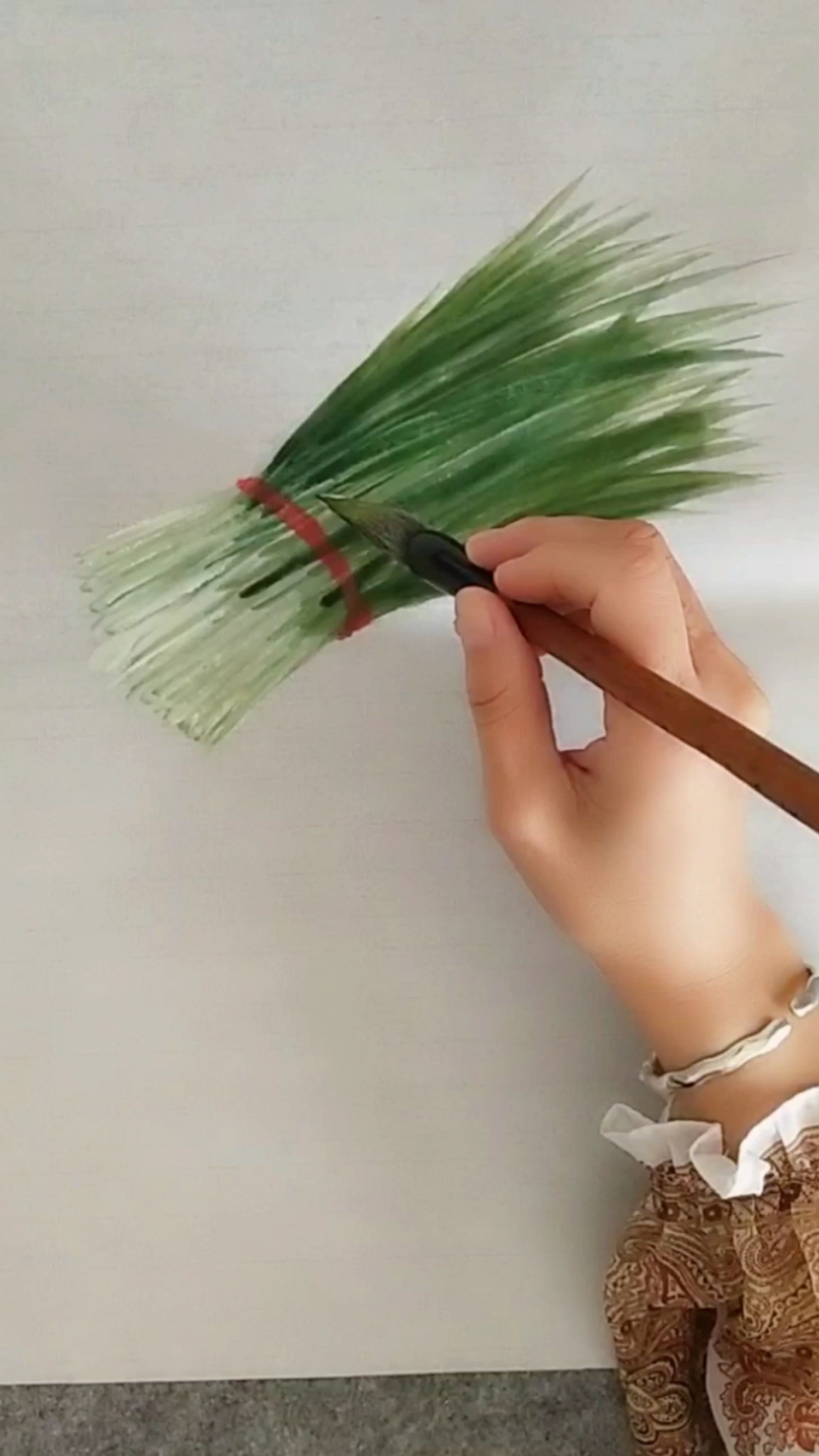 #画画原来如此简单#画捆韭菜送你包饺子，包住福运财源滚滚。