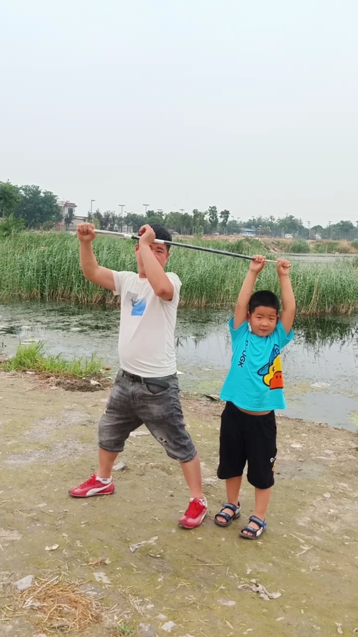 达瓦波纹极休闲野钓鱼竿