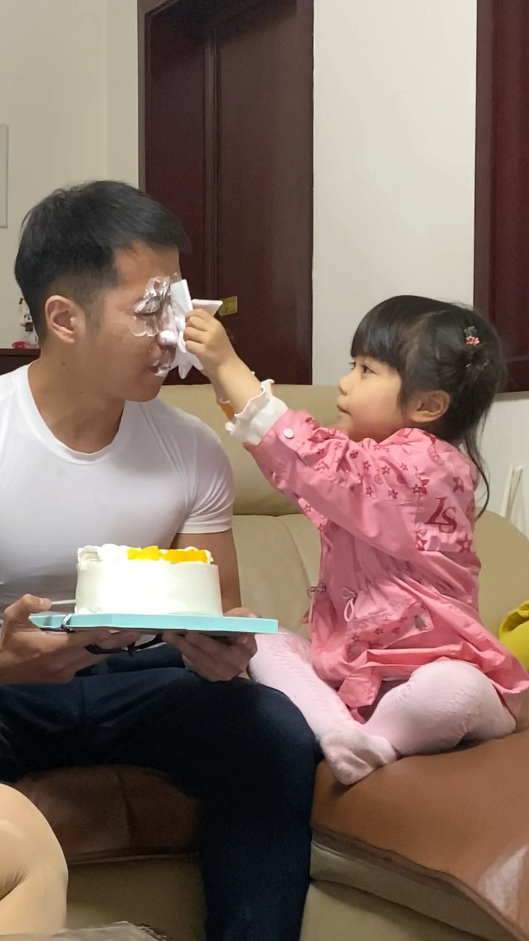 老公最喜欢锻炼,不知道喜不喜欢这个哑铃蛋糕