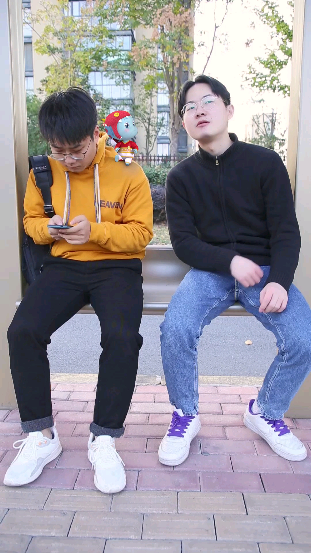 #莫叽#公共场所吸烟是不文明现象,看见了要及时制止