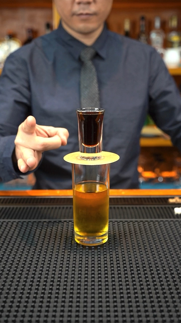 在家就能制作的两款鸡尾酒,在家也能做调酒师。