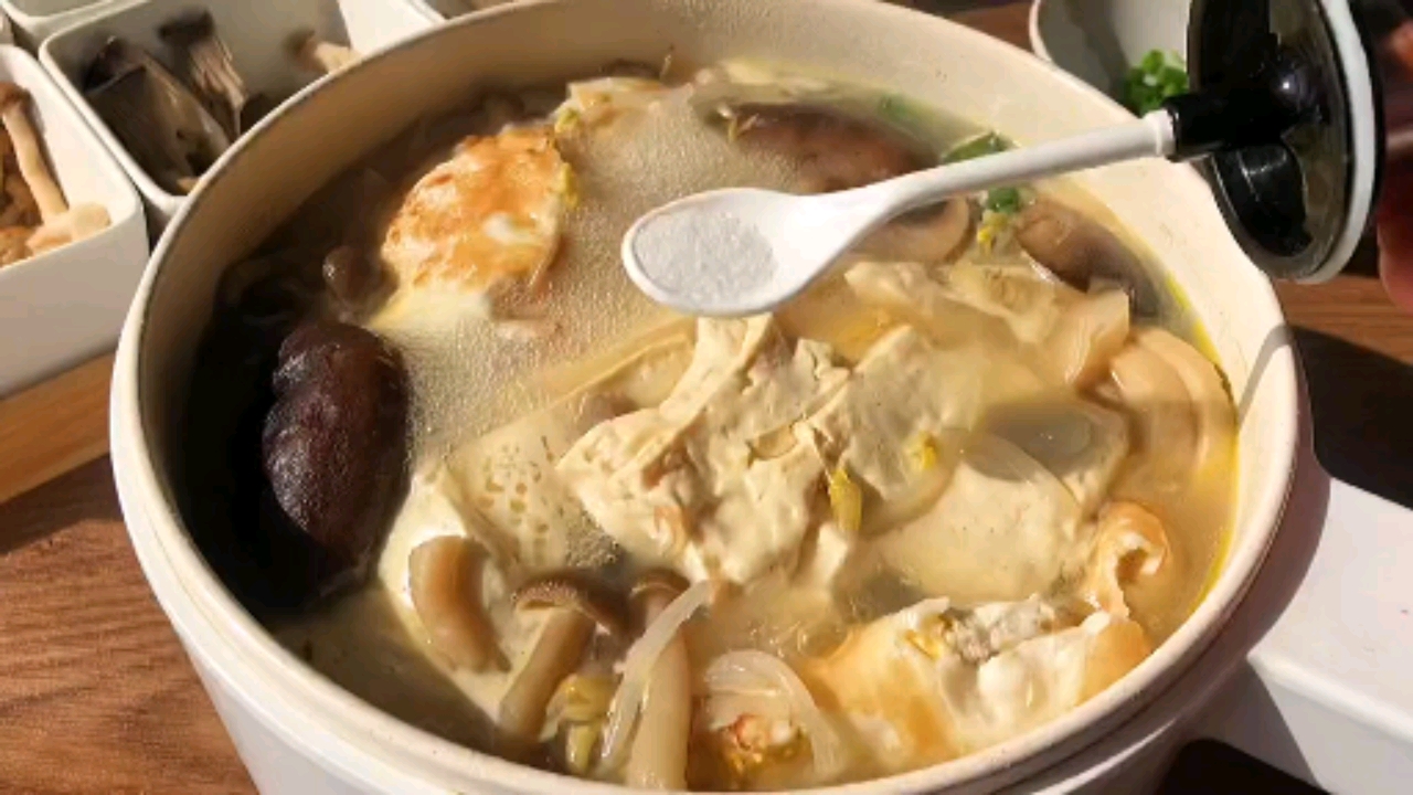 这几天大鱼大肉吃腻了么～来试试这个素佛跳墙吧～超鲜美#美食