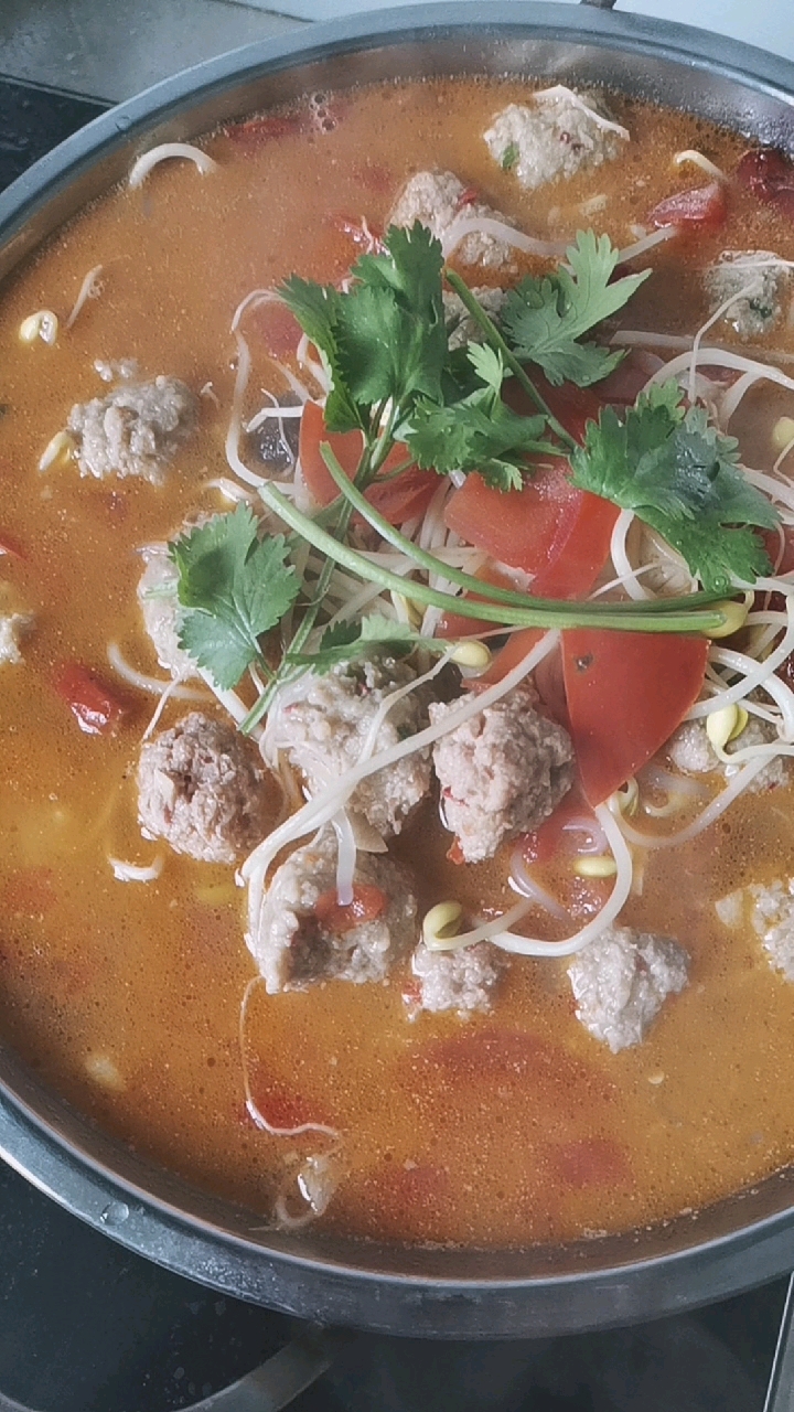 豆芽素肉丸子汤!