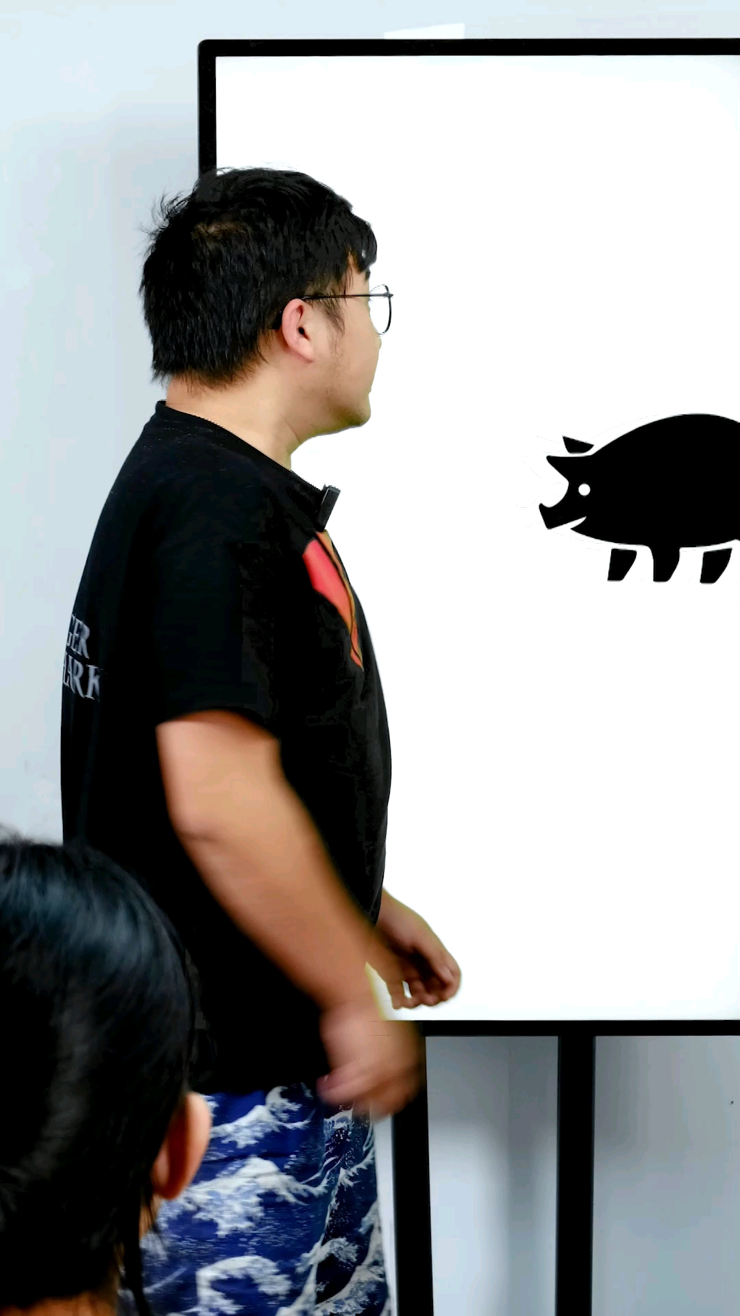 猪狗不如的LOGO,你能看到狗吗?#logo设计#创意#品牌设计#创业