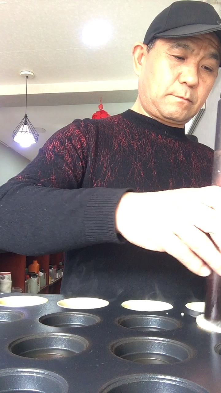 广州特色小吃车轮饼正在热卖进行中,记录车轮饼,记录您生活的美好瞬间!