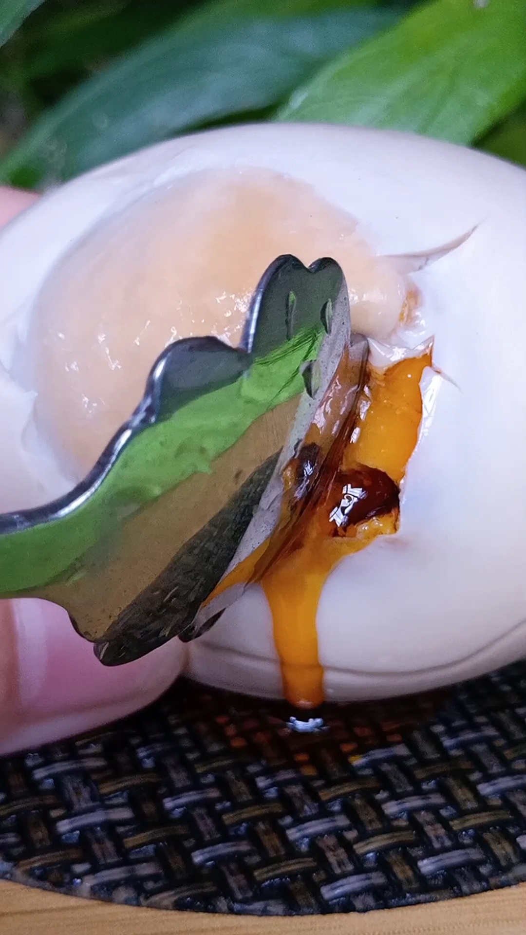 #家乡特色美食#这种红泥腌制的流油海鸭蛋您吃过了吗