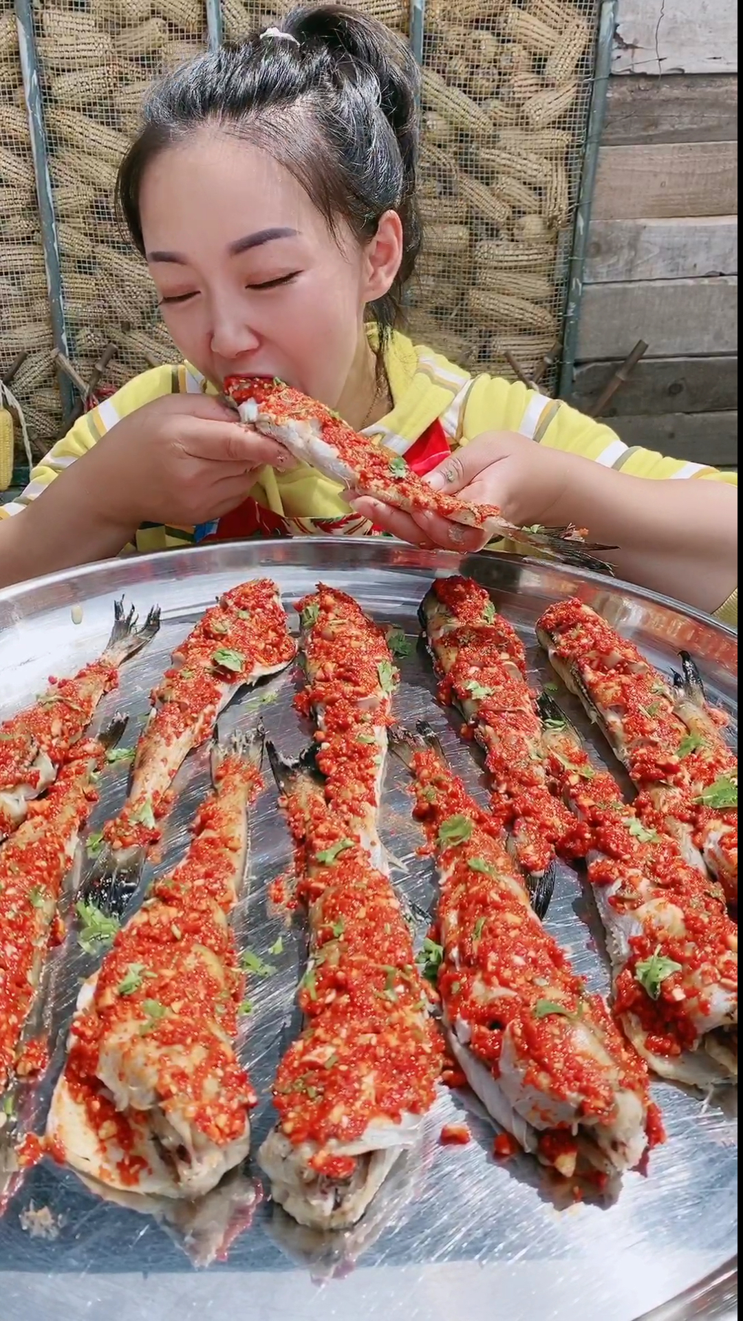 #舌尖上的乡村美食#辣蒸明太鱼!