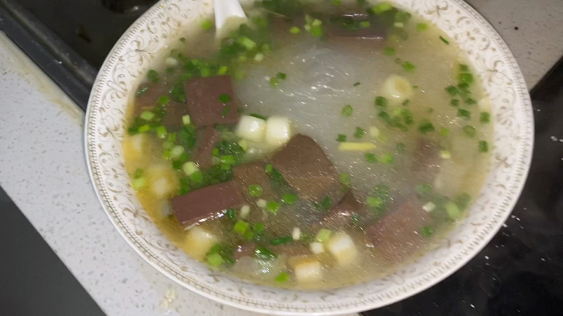 #分享美食#秋天了左撇子做一到鸭血粉丝汤，营养又养胃，简单又好做成本3元