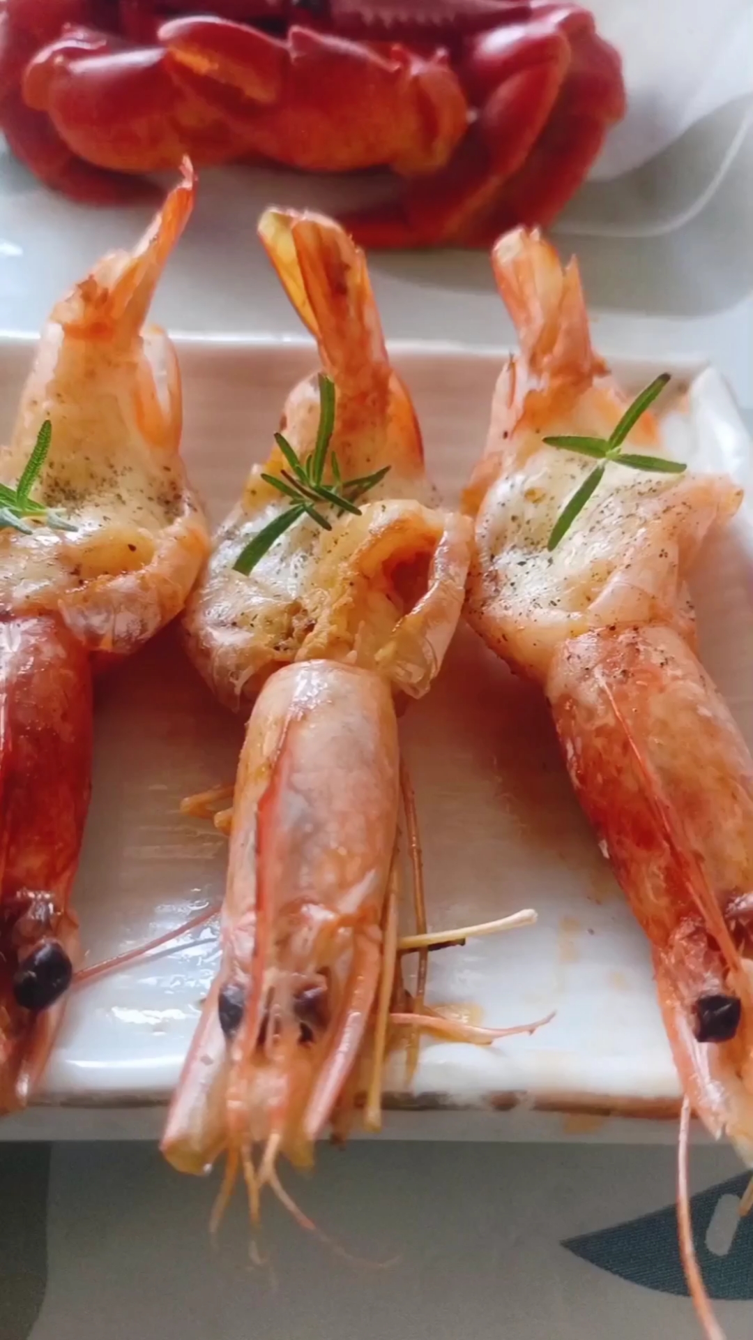 #自制美食#不用烤箱也能做芝士焗虾?焦香鲜嫩还能拉丝,味道一点不比西餐厅的差…