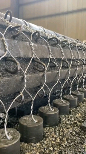 鲨鱼网原来是这样织出来的