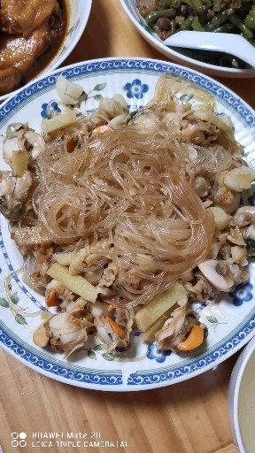 蒜蓉粉丝扇贝,肉糜豇豆,冬瓜虾皮,鸡翅