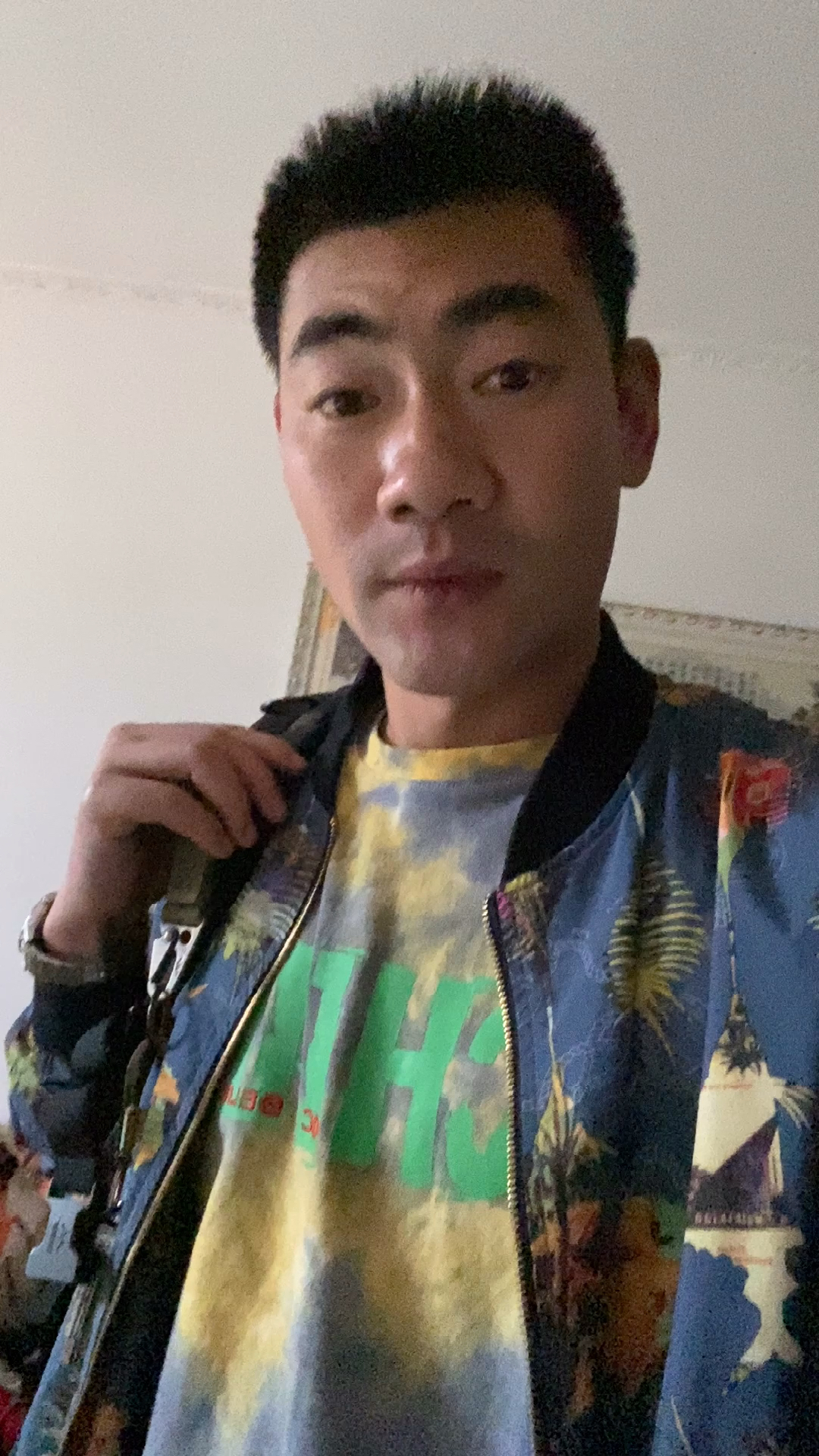 #在家做个拿手菜#休假回家看见妈再做包子,咸菜馅的包子小时候的味道,包子还是自己家做的好吃