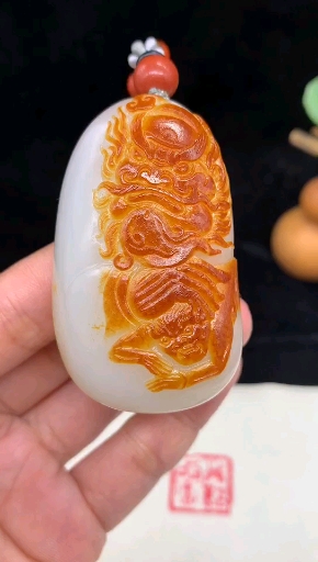 和田玉俄籽【钟馗伏魔】重70g尺寸56*35*21mm白度好密度高皮色漂亮
