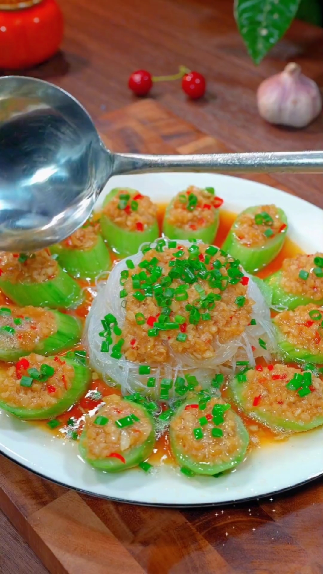 #美食#蒜蓉丝瓜蒸粉丝好吃#美食