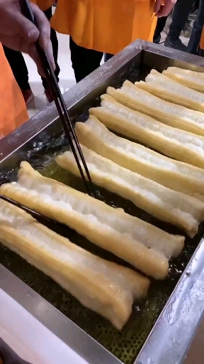 炸油条