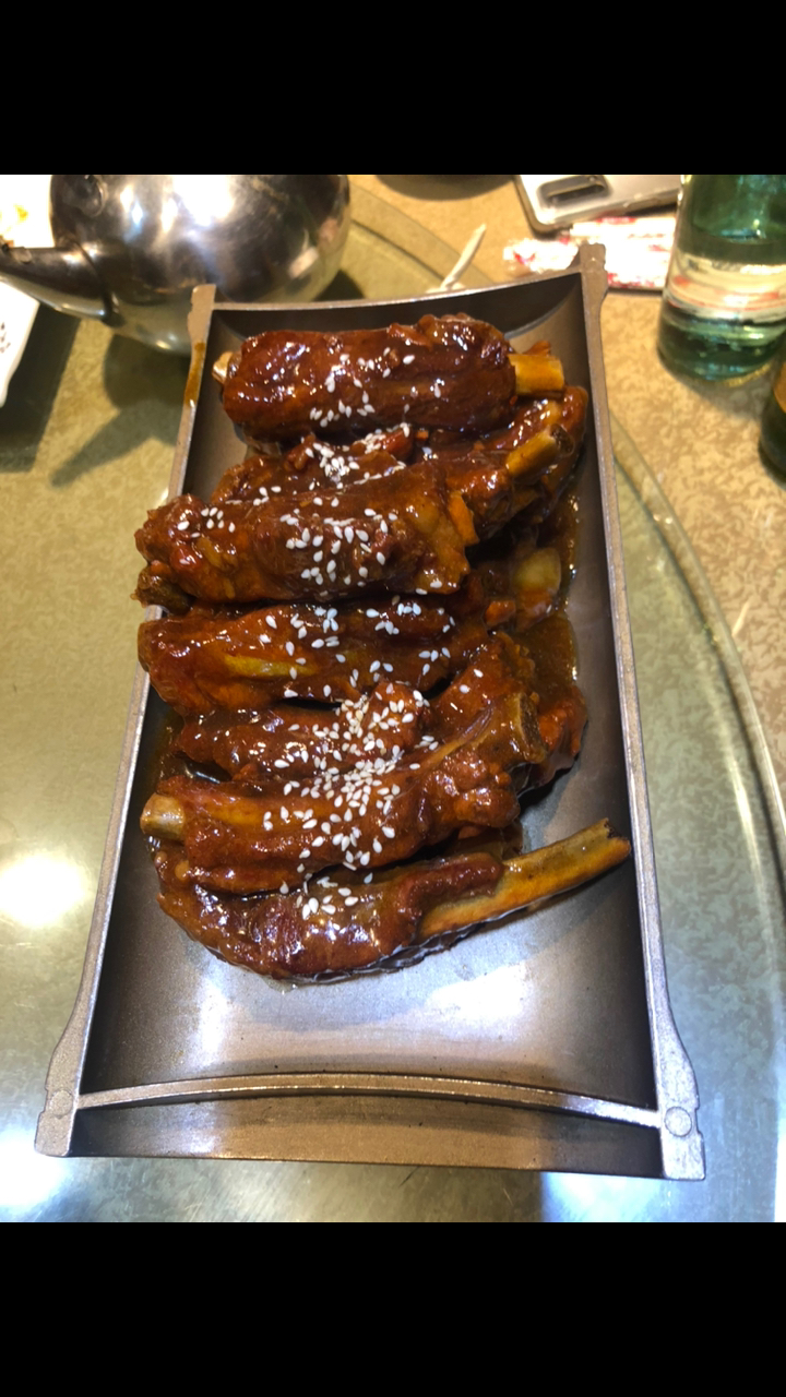 山河屯铁锅炖不错