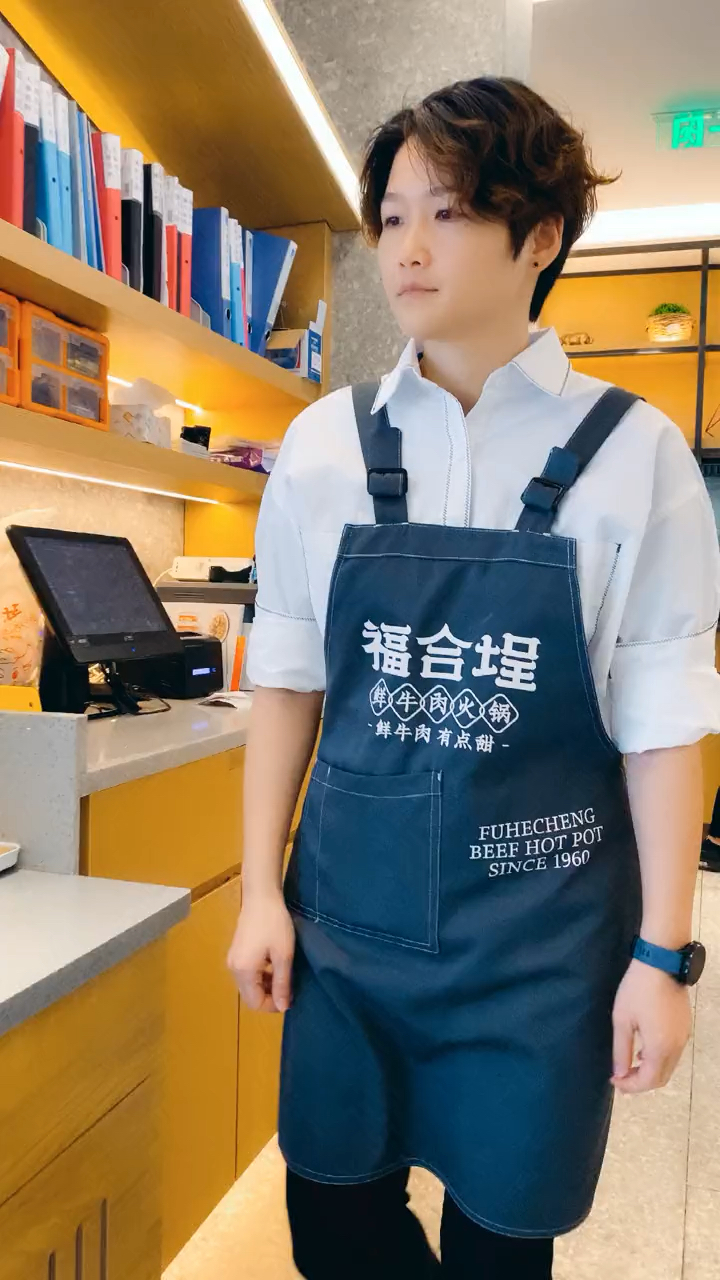 左右手的爱情成了!