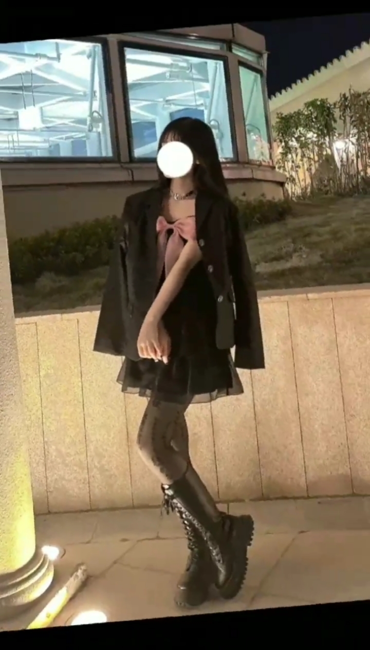 #夜音颖~洛#黑白优质素材。点赞吱一声可搬哦