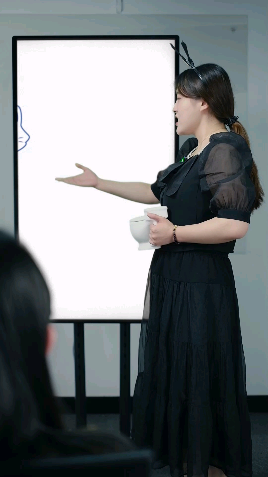 猫屎奶咖的LOGO,最后你看到猫咪在哪里了吗?#logo设计#品牌设计#创意