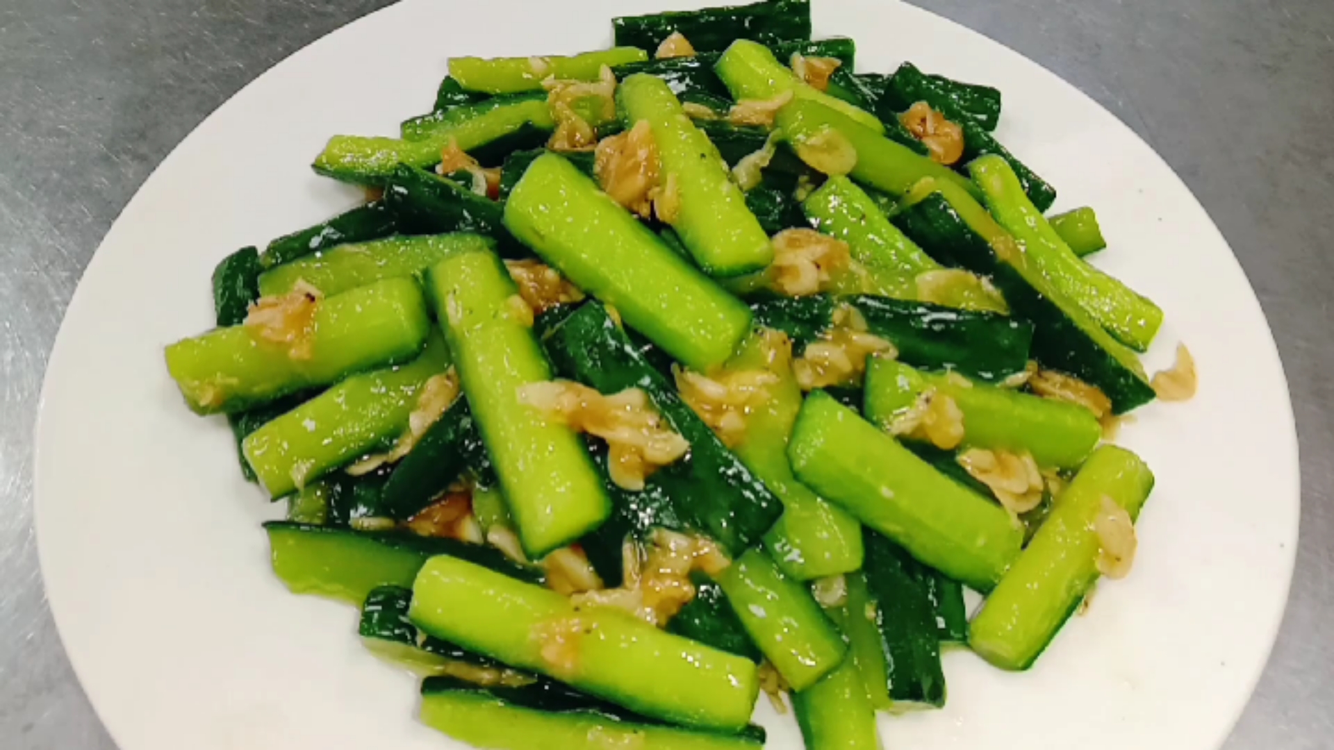 #美食#黄瓜别再凉拌了，试试这种做法，清脆营养有滋味