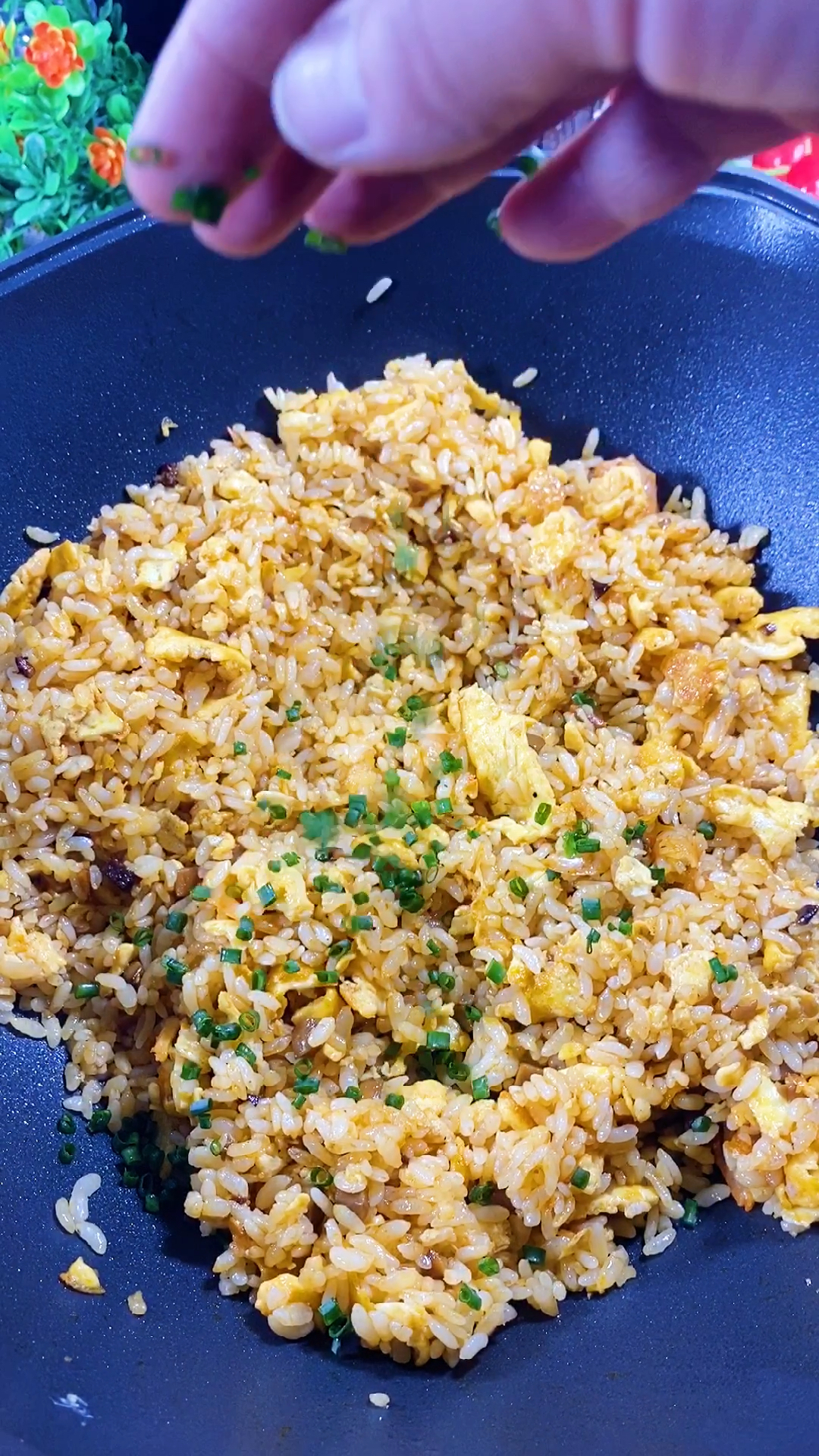 #异乡的春节#炒饭时加点牛肉酱,好到没朋友