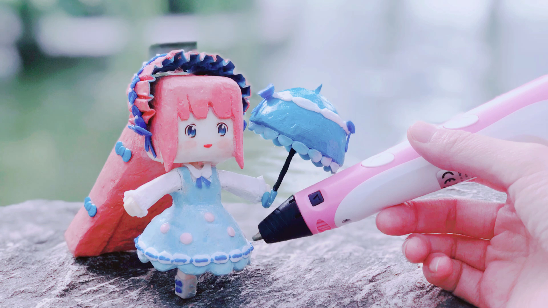 #手工制作#迷你萌新玩家用3D打印笔画梦歌皮肤，好可爱吖，这支笔真牛逼啊！