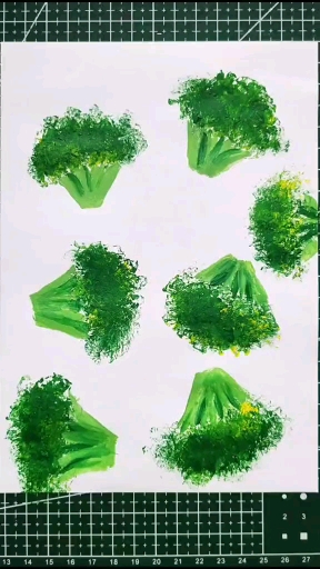 #儿童创意美术#《卫生纸拓印画——西兰花》,小朋友们都要多吃蔬菜哟