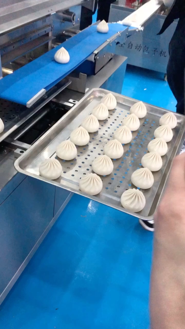 全自动包子机自动摆盘,包子机流水线操作视频