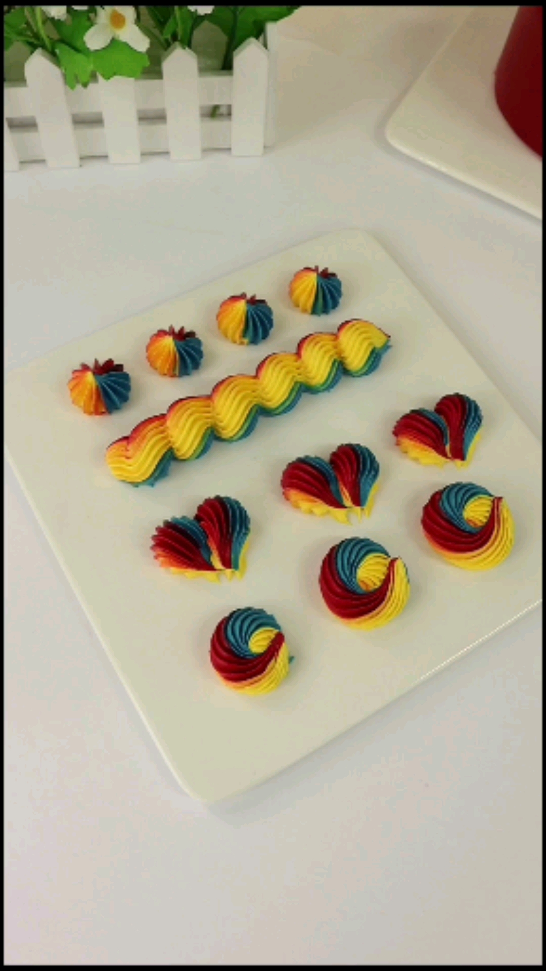 #生日蛋糕#多色花边做法