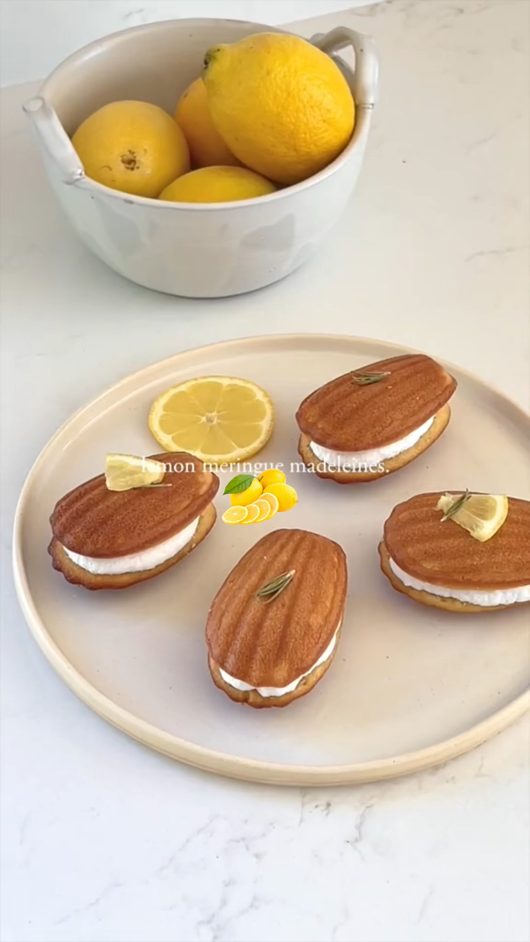 #美食#酸酸甜甜的柠檬蛋白派玛德琳蛋糕,你值得拥有!