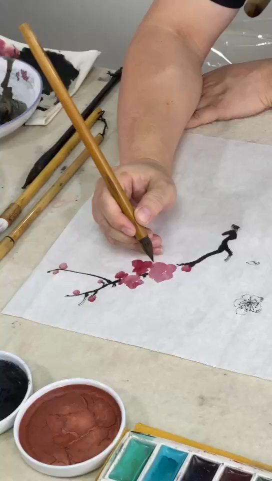 #国画名家范治斌##水墨画#梅花画法(五)