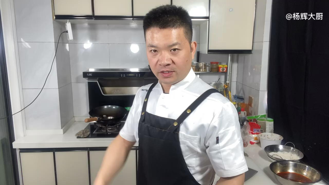 #美食看中国#家常菜《麻辣鲤鱼》