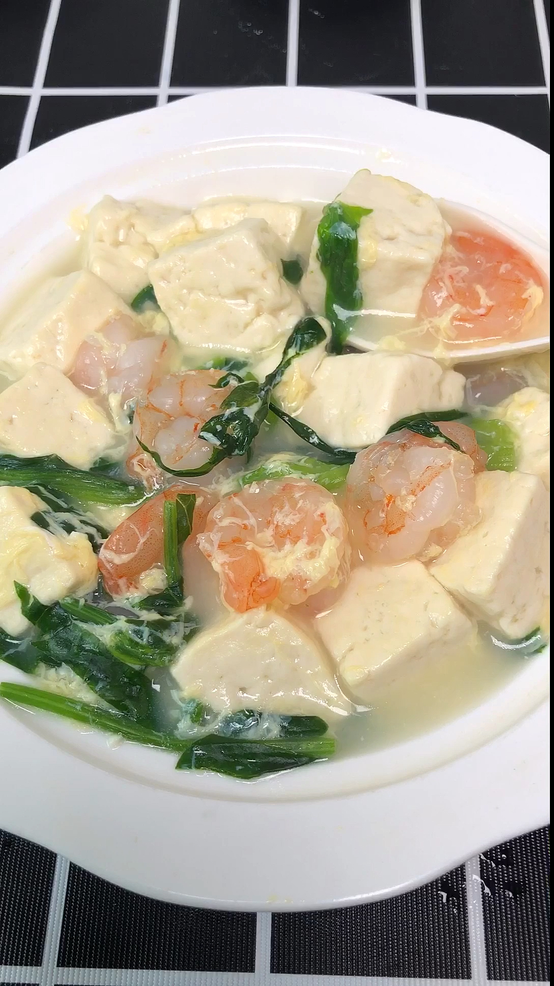 #自制美食#豆腐虾仁菠菜汤这样做补贴补钙又好喝