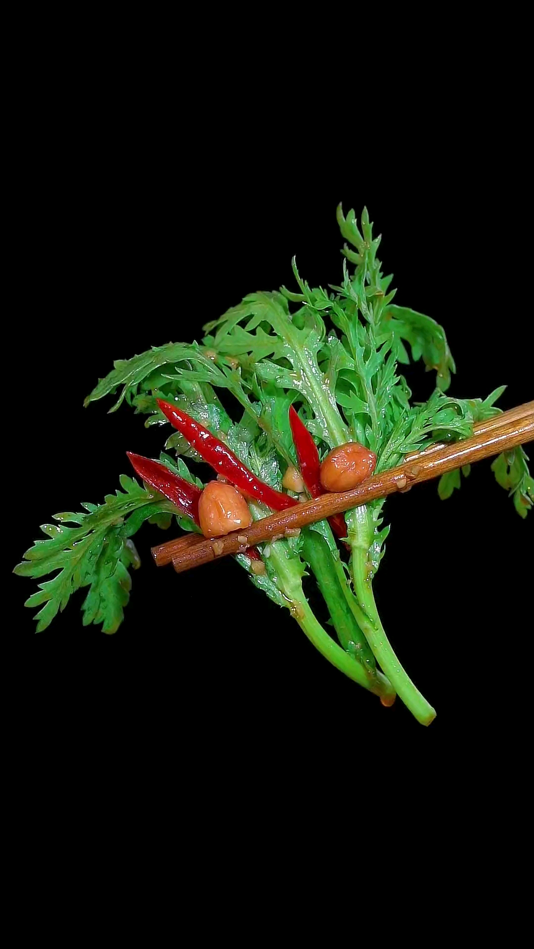 凉拌茼蒿很好吃。