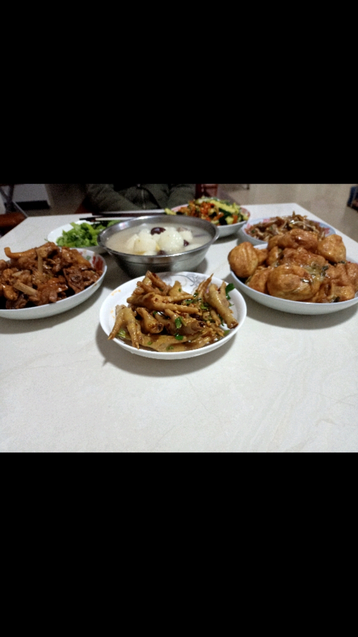 丰盛晚餐