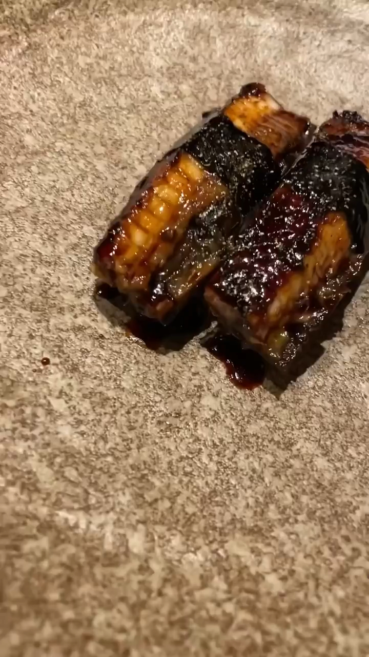 烤鳗鱼手握寿司!