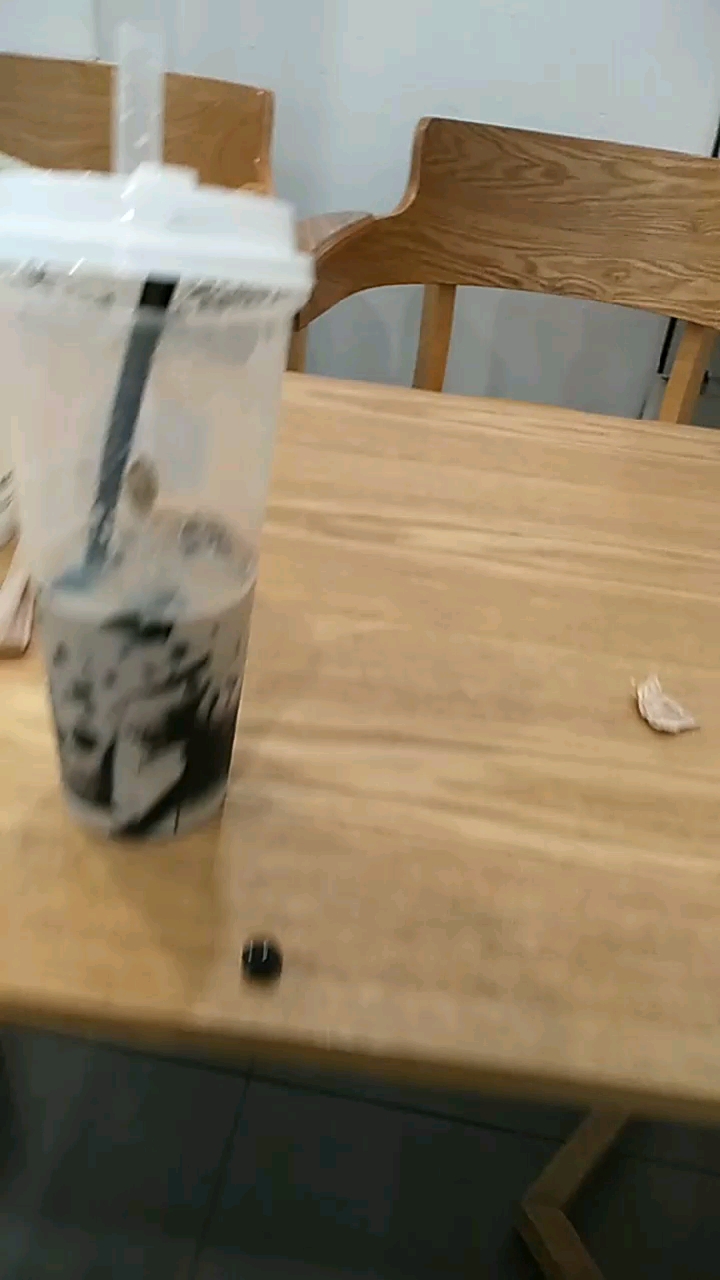 #秋天该有的样子#在贡茶里喝奶茶,不好喝