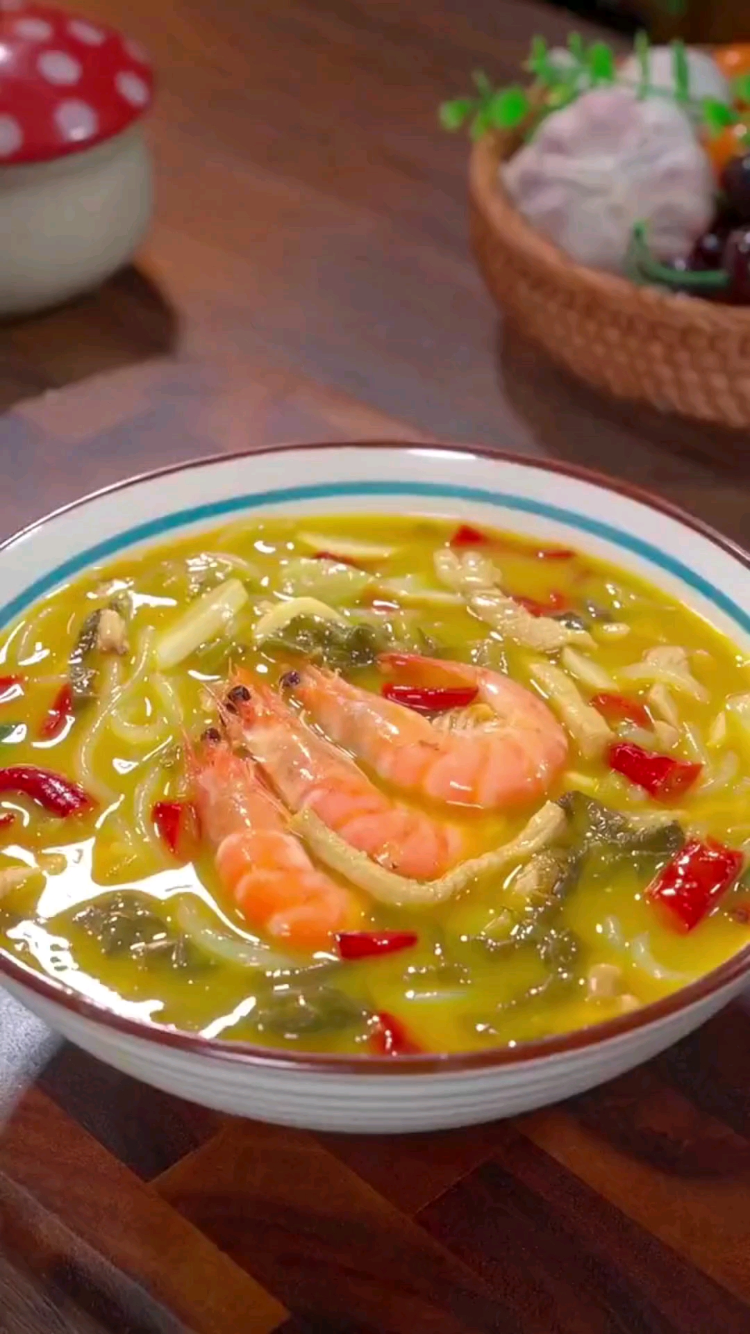 #美食#酸汤面的家常做法