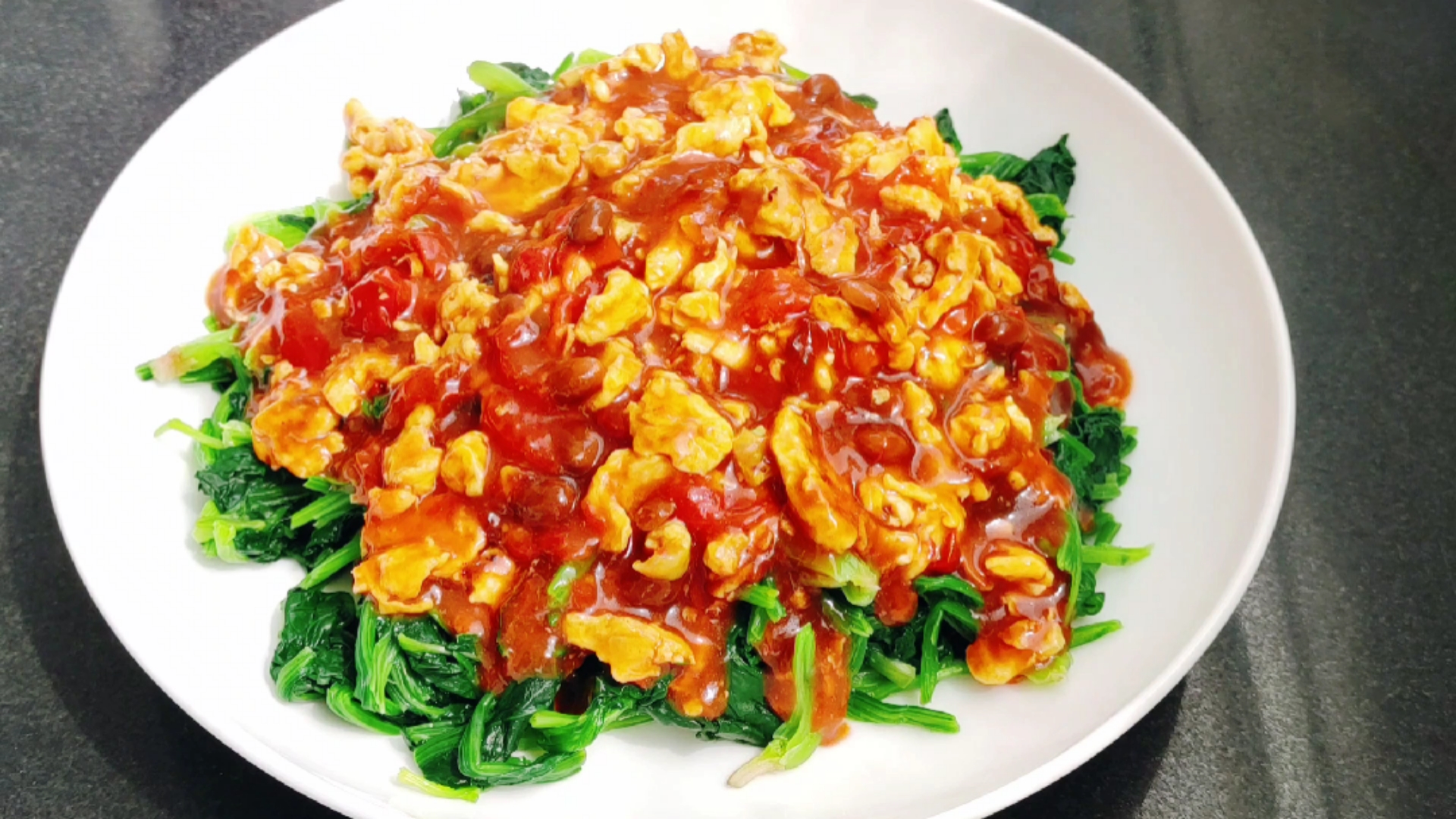 #自制美食#菠菜,西红柿,鸡蛋新做法,色泽鲜艳,酱香浓郁,超级下饭。