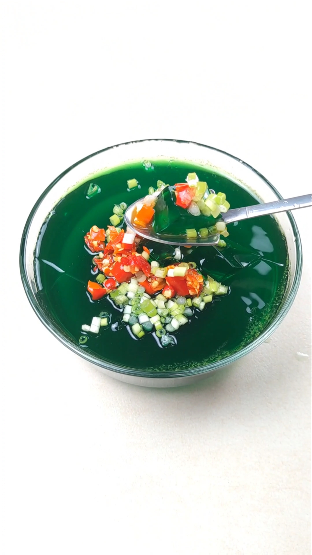 神仙豆腐又名斑鸠豆腐。你们吃过吗?