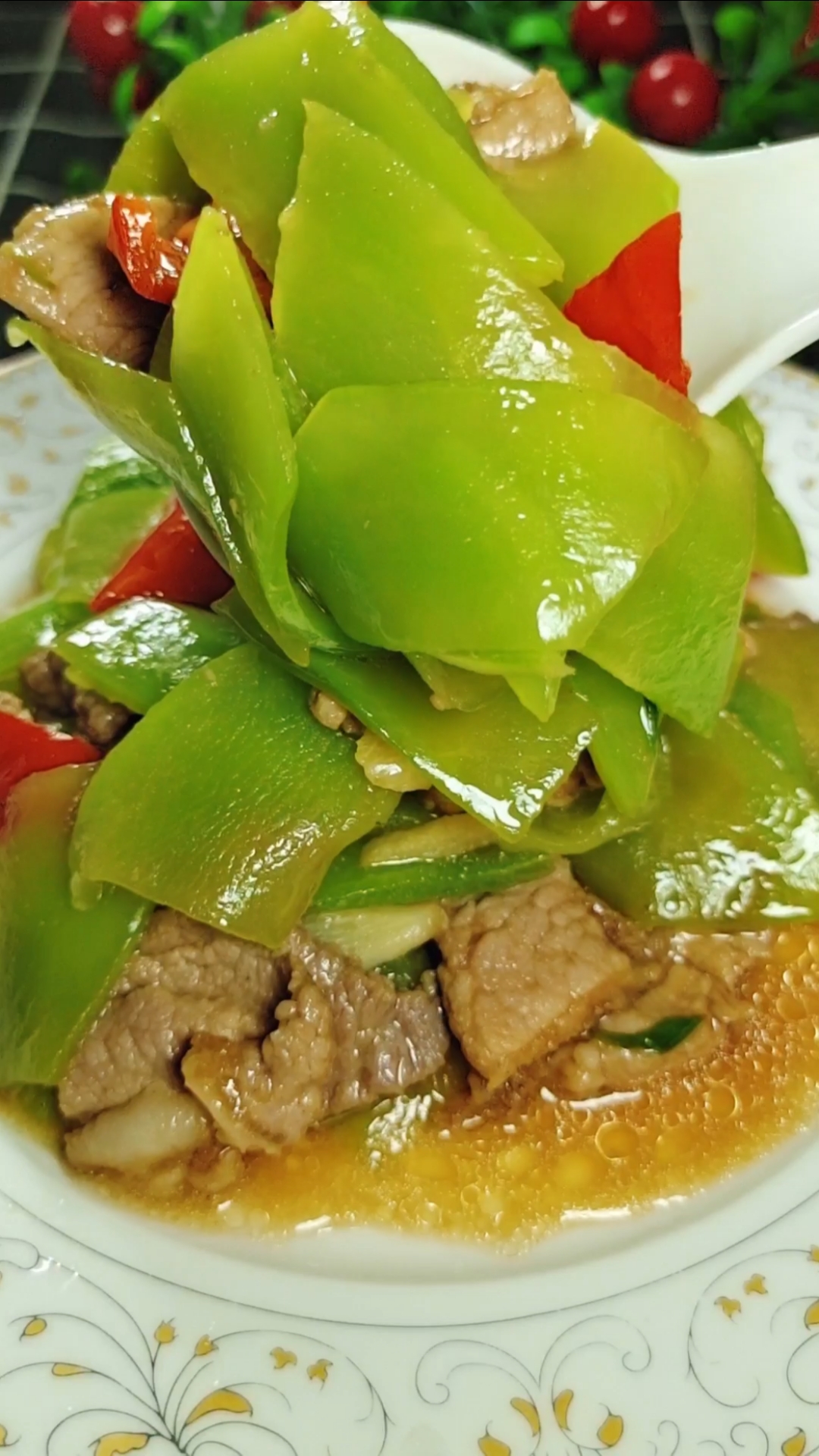 #莴笋炒肉#莴笋炒肉片营养美味的做法!进来学会