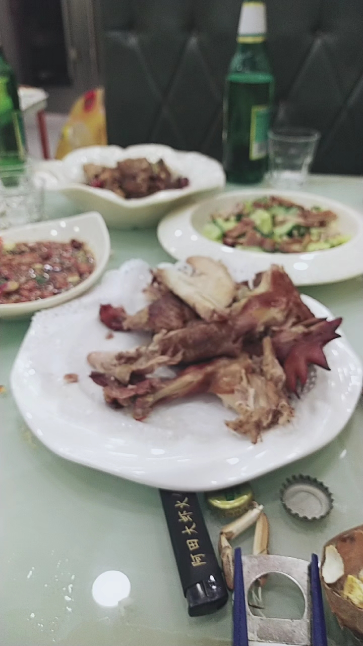 #拿碗筷吃饭了#