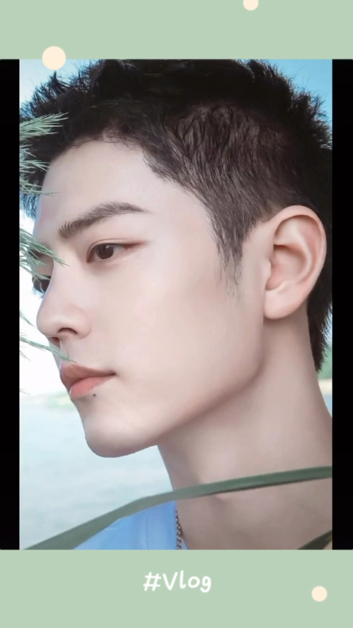#肖战#好喜欢战战这组图片～帅气～阳光～