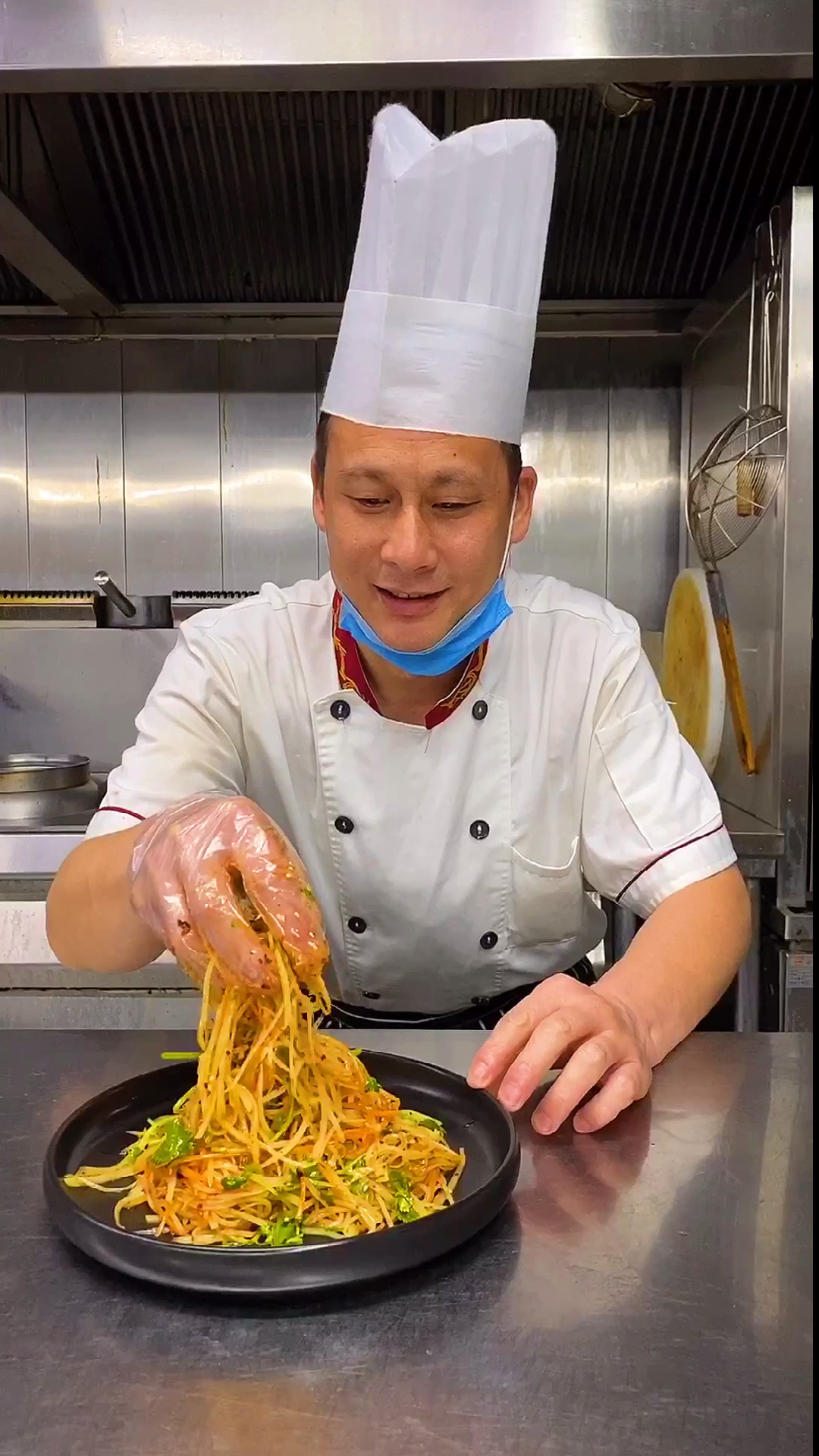 爽口凉拌香辣土豆丝做法