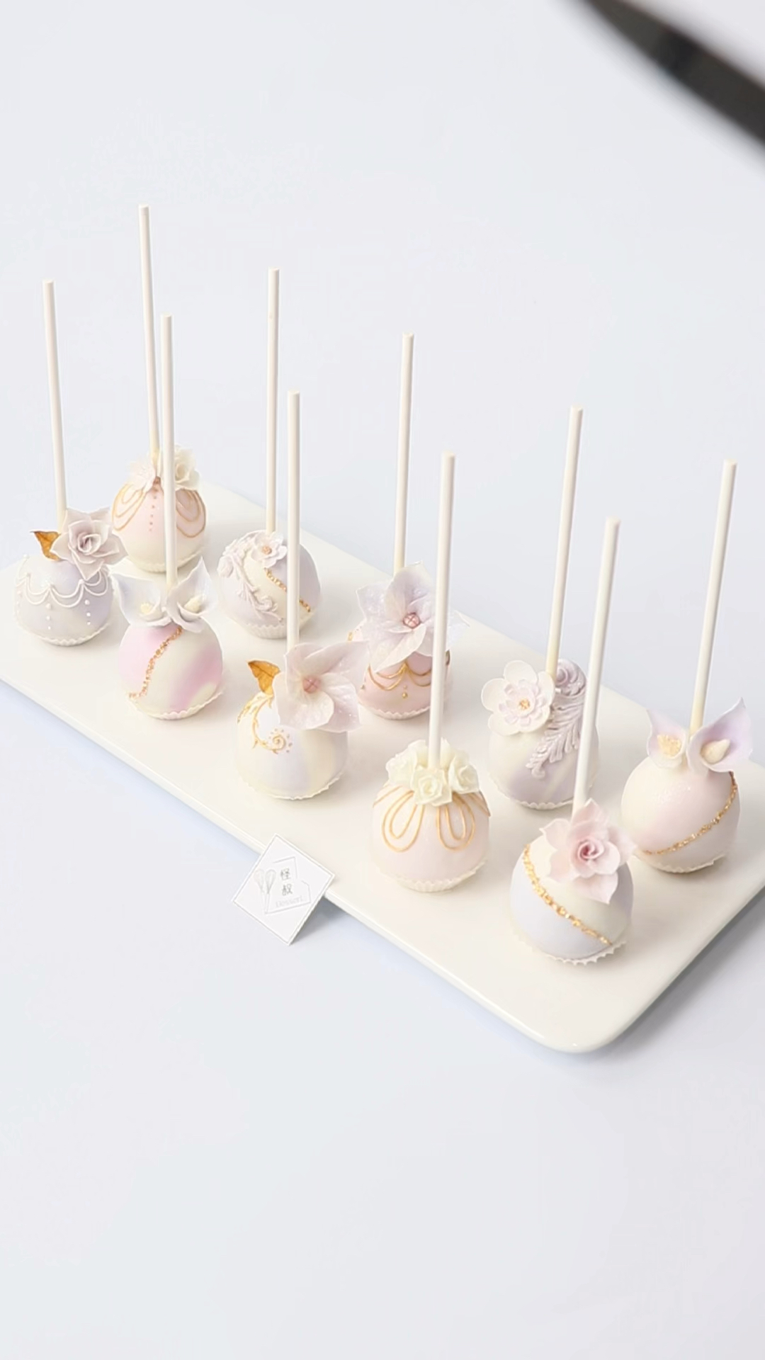 #你好,夏天#婚礼甜品台摆台蛋糕手工巧克力捏塑棒棒糖蛋糕手工巧克力捏塑装饰口感软糯香甜