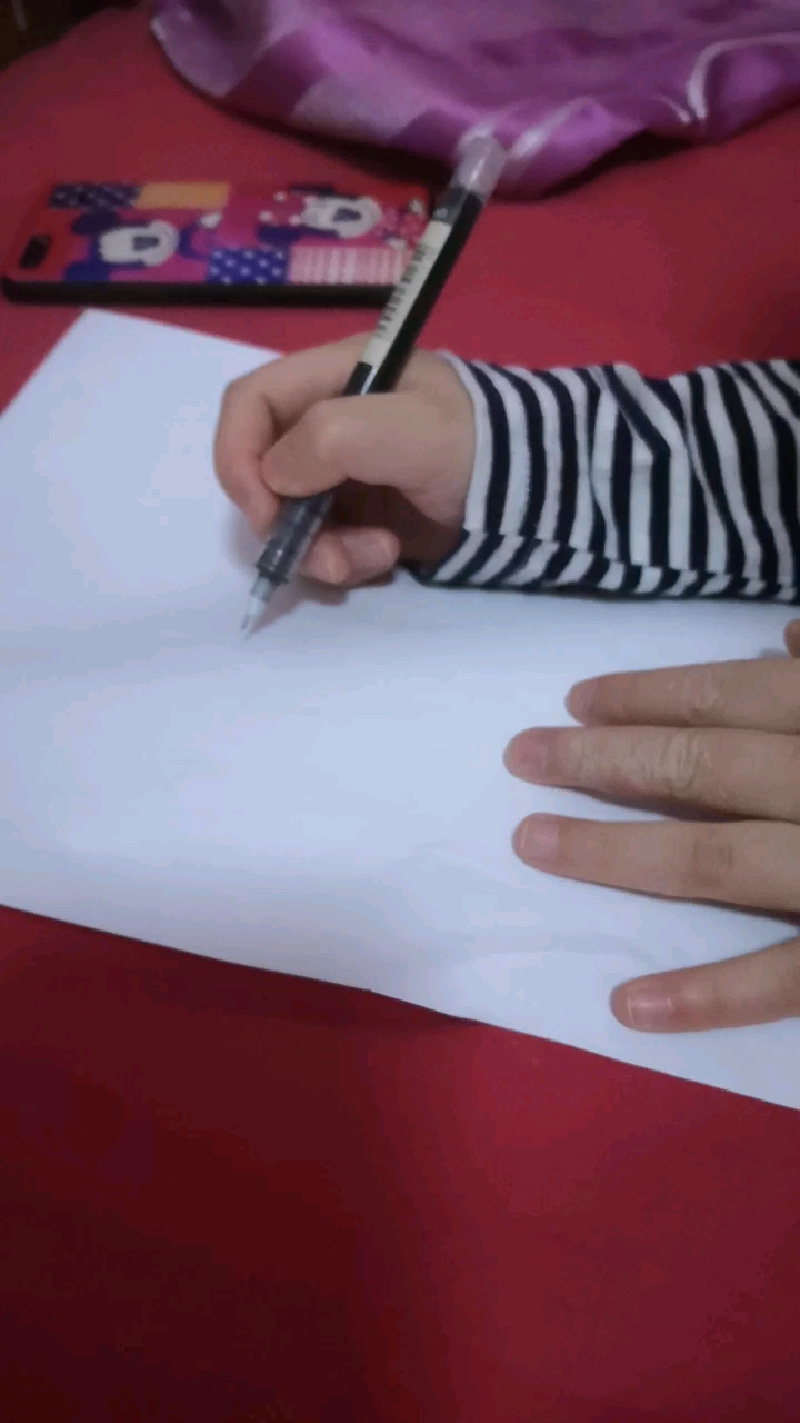 果汁李馨瑶教大家画小鹅