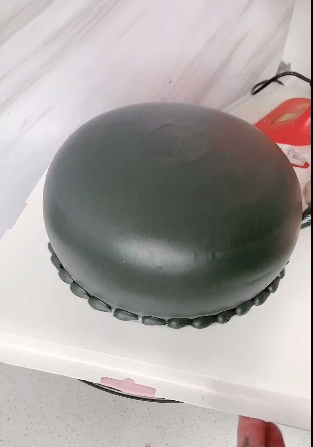 #生日蛋糕#一个大黑球好看